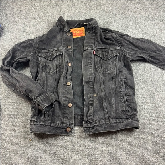 Levis Strauss Jackets & Blazers - LEVI’S Women’s Black Denim Jean Trucker Jacket size: Small